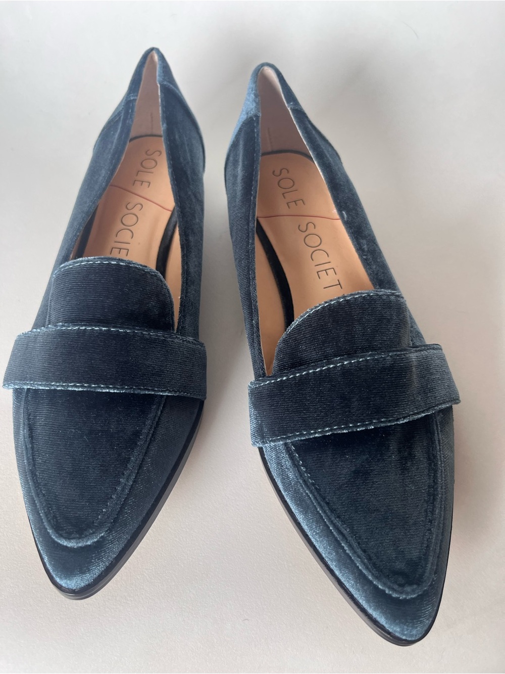 Sole Society Edie Velvet Loafer Cloud Blue Pointed Toe Women’s Size 8.5